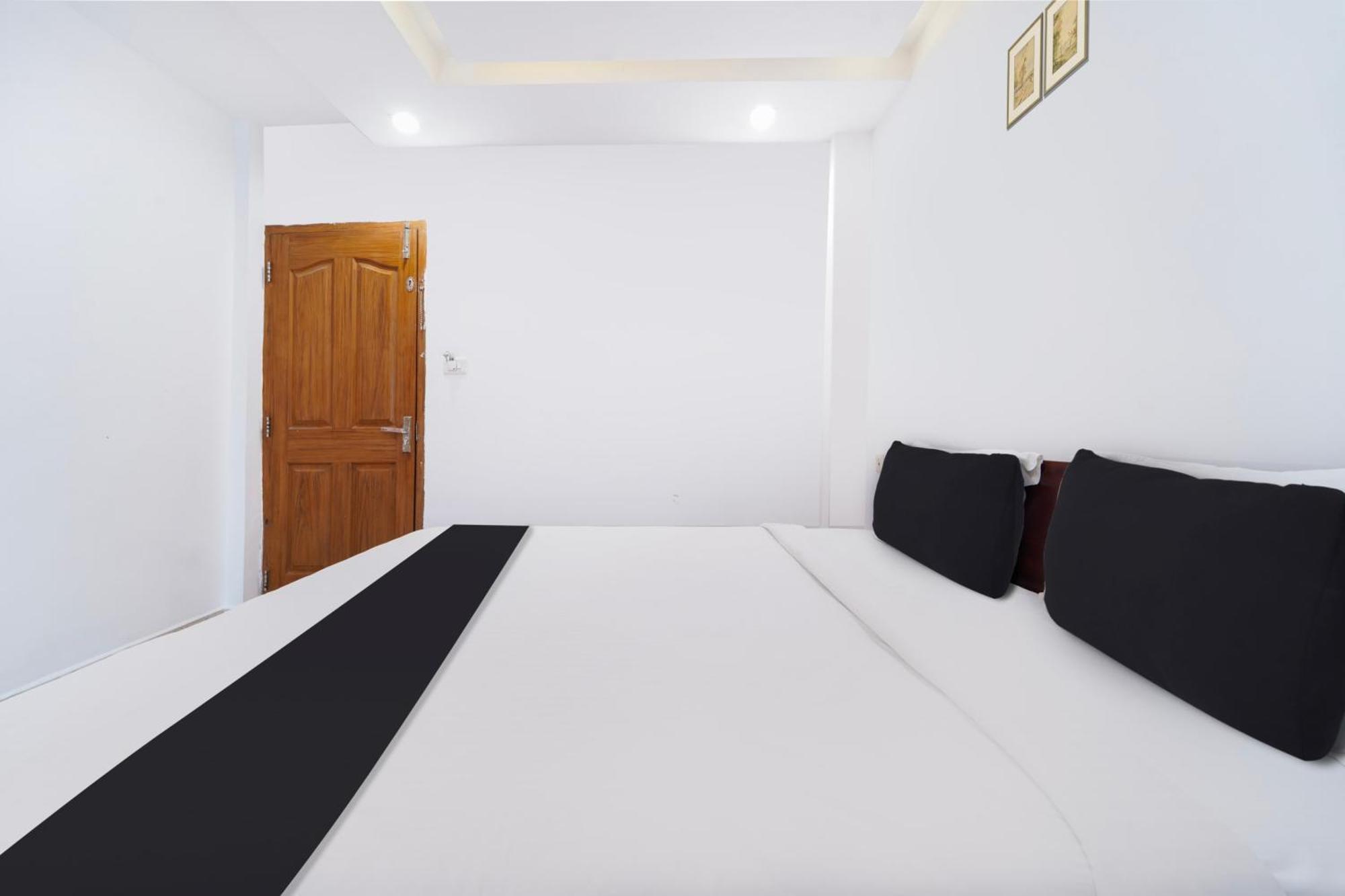 Super Townhouse City Center Ernakulam Kochi エクステリア 写真