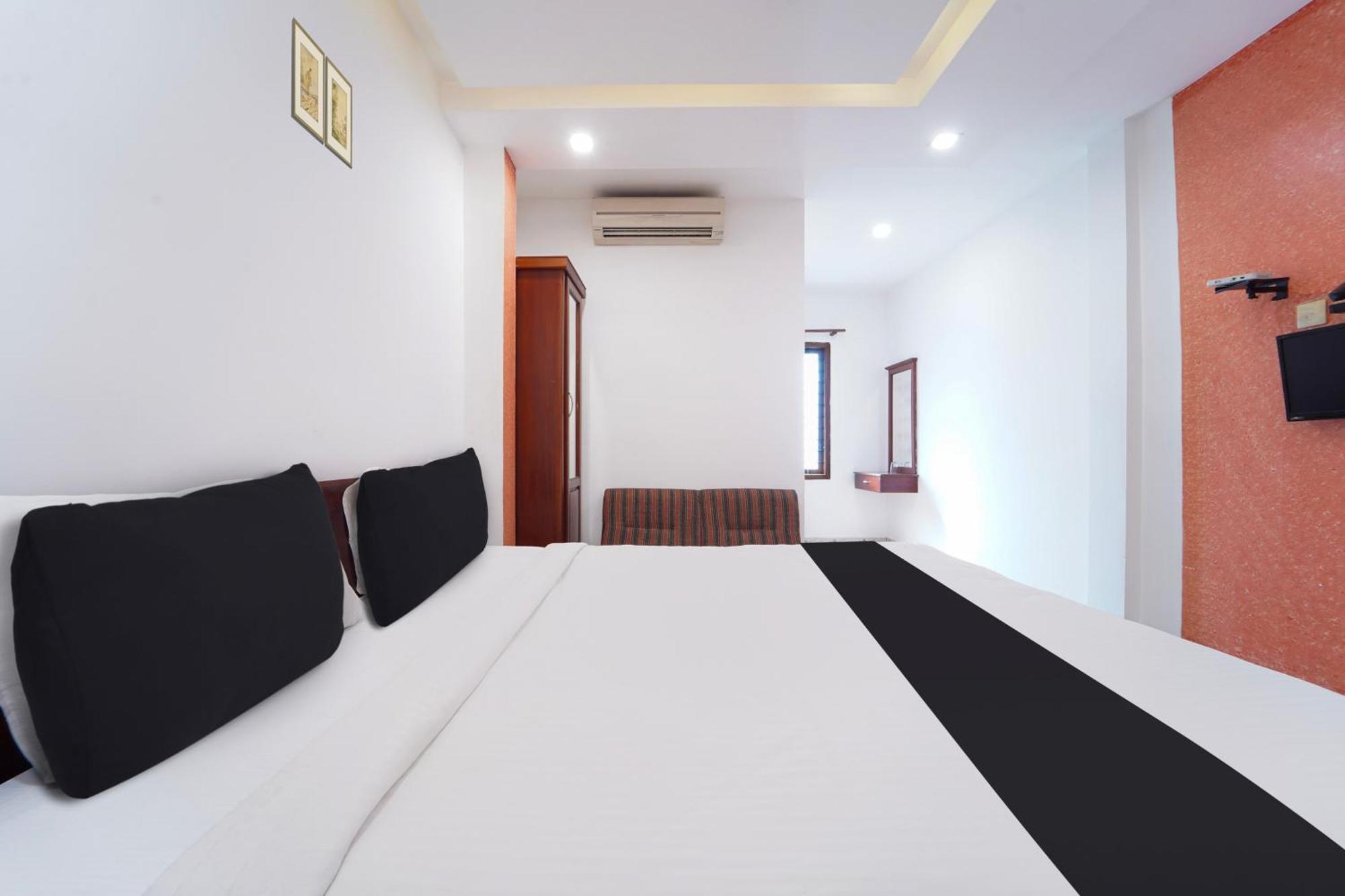 Super Townhouse City Center Ernakulam Kochi エクステリア 写真